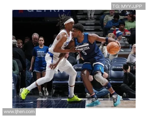 森林狼与快船激战第四节精彩回顾双方争夺白热化局势引人瞩目 森林狼与快船激战第四节精彩回顾双方争夺白热化局势引人瞩目